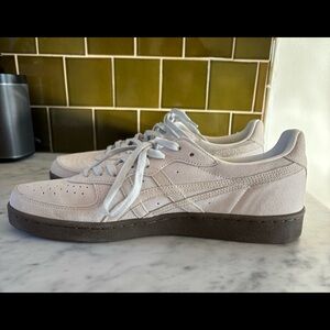 Onitsuka Tiger men’s sneaker - size 11 US - bought in Japan